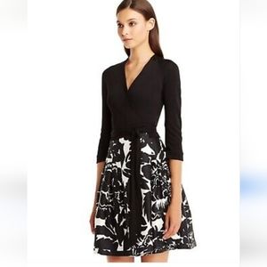 NWOT DIANEvonFURSTENBERG  Jewel Swirl Print Wrap Dress P2P 17" Length 38"